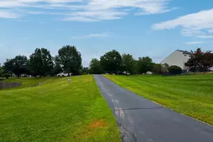 22 Windy Knoll Dr, Royersford, PA 19468 - Photo 2