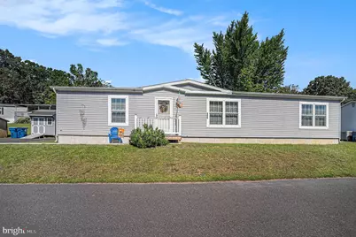 906 Lakeview Drive, Green Lane, PA 18054 - Photo 1