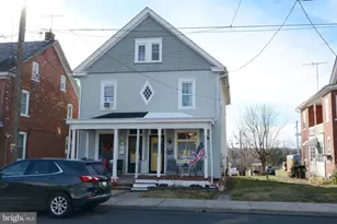 206 Cherry St, East Greenville, PA 18041 - Photo 4