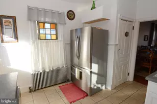 206 Cherry St, East Greenville, PA 18041 - Photo 22