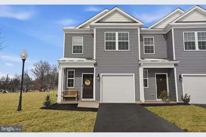 975 Still Waters Lane, Pennsburg, PA 18073 - Photo 1