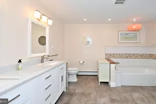 555 Saratoga Rd, King of Prussia, PA 19406 - Photo 20