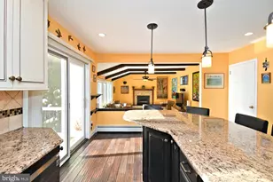 555 Saratoga Rd, King of Prussia, PA 19406 - Photo 10