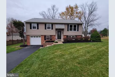 8 Red Cloud Circle, Royersford, PA 19468 - Photo 1