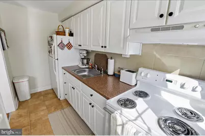 200 Maplewood Drive #B3, Pottstown, PA 19464 - Photo 12