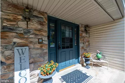 53 Green Briar Drive, Phoenixville, PA 19460 - Photo 4