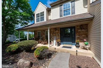 53 Green Briar Drive, Phoenixville, PA 19460 - Photo 2