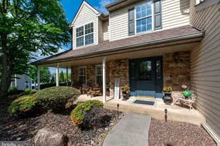 53 Green Briar Dr, Phoenixville, PA 19460 - Photo 2