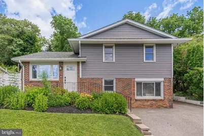 352 Dehaven Street, Conshohocken, PA 19428 - Photo 1