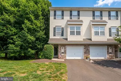 409 Fort Hill Circle, Fort Washington, PA 19034 - Photo 1