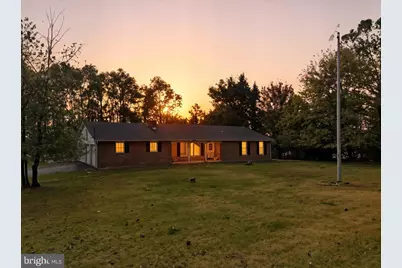 1040 State Road, Effort, PA 18330 - Photo 1