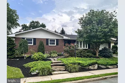 345 S Whitfield Street, Nazareth, PA 18064 - Photo 1