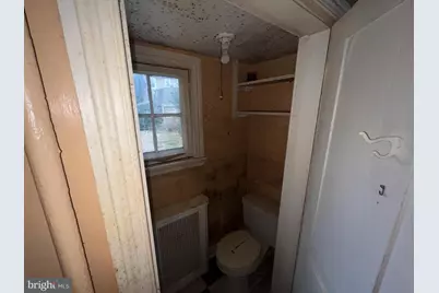 5927 Wayne Avenue, Philadelphia, PA 19144 - Photo 2