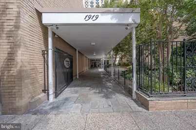 1919 Chestnut #2822, Philadelphia, PA 19103 - Photo 1