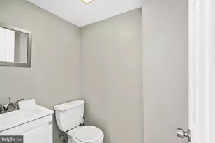 2402 S Lee St, Philadelphia, PA 19148 - Photo 18