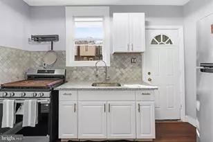 378 Devereaux Ave, Philadelphia, PA 19111 - Photo 4