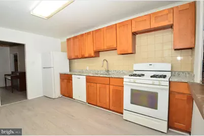 7246 Grays Avenue, Philadelphia, PA 19142 - Photo 12