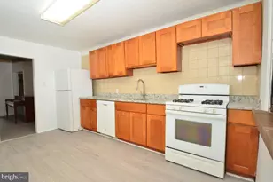 7246 Grays Ave, Philadelphia, PA 19142 - Photo 12