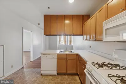 1100 Vine Street #402, Philadelphia, PA 19107 - Photo 1
