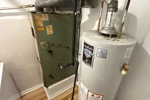 573 Allengrove St, Philadelphia, PA 19120 - Photo 10