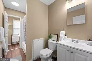 8229 Chelwynde Ave, Philadelphia, PA 19153 - Photo 28