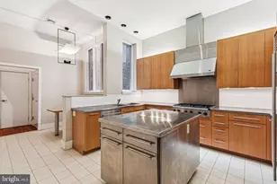 2106 Spruce St, Philadelphia, PA 19103 - Photo 6