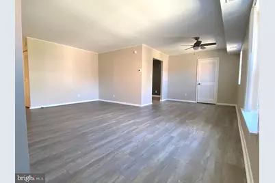 4000 Gypsy Lane #520, Philadelphia, PA 19129 - Photo 8