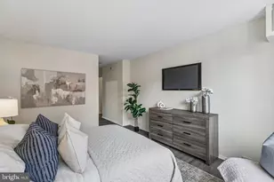 1326 Spruce St, Philadelphia, PA 19107 - Photo 12