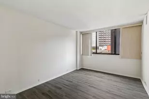 1326 Spruce St, Philadelphia, PA 19107 - Photo 16