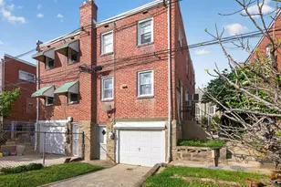 2006 Vista St, Philadelphia, PA 19152 - Photo 18