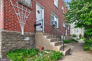2006 Vista St, Philadelphia, PA 19152 - Photo 16