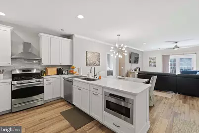 800 Admirals Way #1847, Philadelphia, PA 19146 - Photo 1