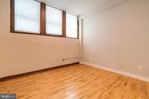 1300 S 19th St, Philadelphia, PA 19146 - Photo 4