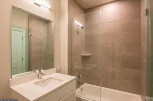 1300 S 19th St, Philadelphia, PA 19146 - Photo 12