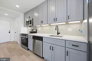 627 N 16th St, Philadelphia, PA 19130 - Photo 2