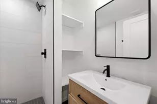 627 N 16th St, Philadelphia, PA 19130 - Photo 6