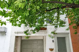 2204 Manning St, Philadelphia, PA 19103 - Photo 2