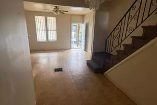 1538 N Myrtlewood St, Philadelphia, PA 19121 - Photo 8