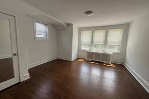 373 E Cliveden St, Philadelphia, PA 19119 - Photo 16