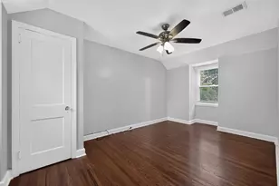 3 Lothian Pl, Philadelphia, PA 19128 - Photo 10