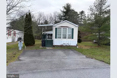 27 S Spirit Court, New Ringgold, PA 17960 - Photo 1