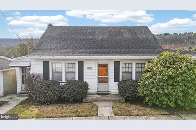 230 W Howard Avenue, Coaldale, PA 18218 - Photo 1