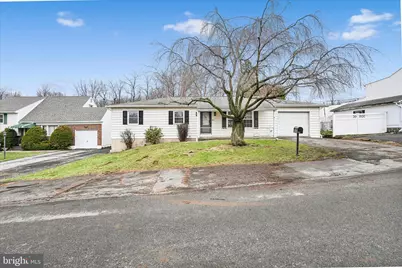 555 S Garfield Avenue, Frackville, PA 17931 - Photo 1