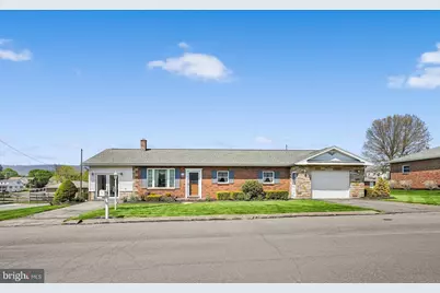 214 W Maple Street, Valley View, PA 17983 - Photo 1