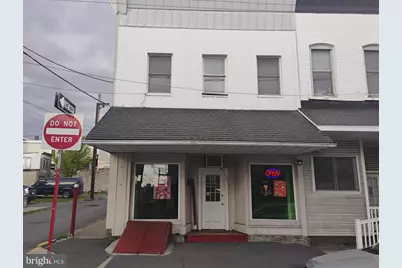 21 E Centre Street, Shenandoah, PA 17976 - Photo 1