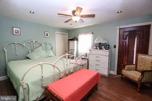 1130 W Norwegian St, Pottsville, PA 17901 - Photo 10