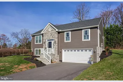 2521 Edgewood Lane, York, PA 17403 - Photo 1
