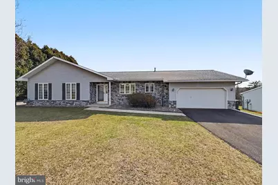 122 Overview Circle E, Red Lion, PA 17356 - Photo 1