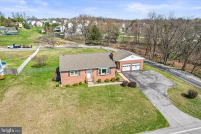 1885 Roosevelt Avenue, York, PA 17408 - Photo 1