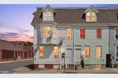 137 N West Street, York, PA 17401 - Photo 1